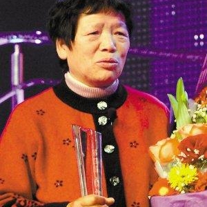 严雪花：140多个弃婴的妈妈