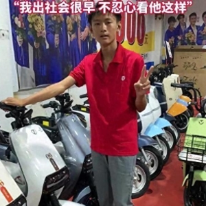 16岁流浪男孩，修车师傅救助，感人故事